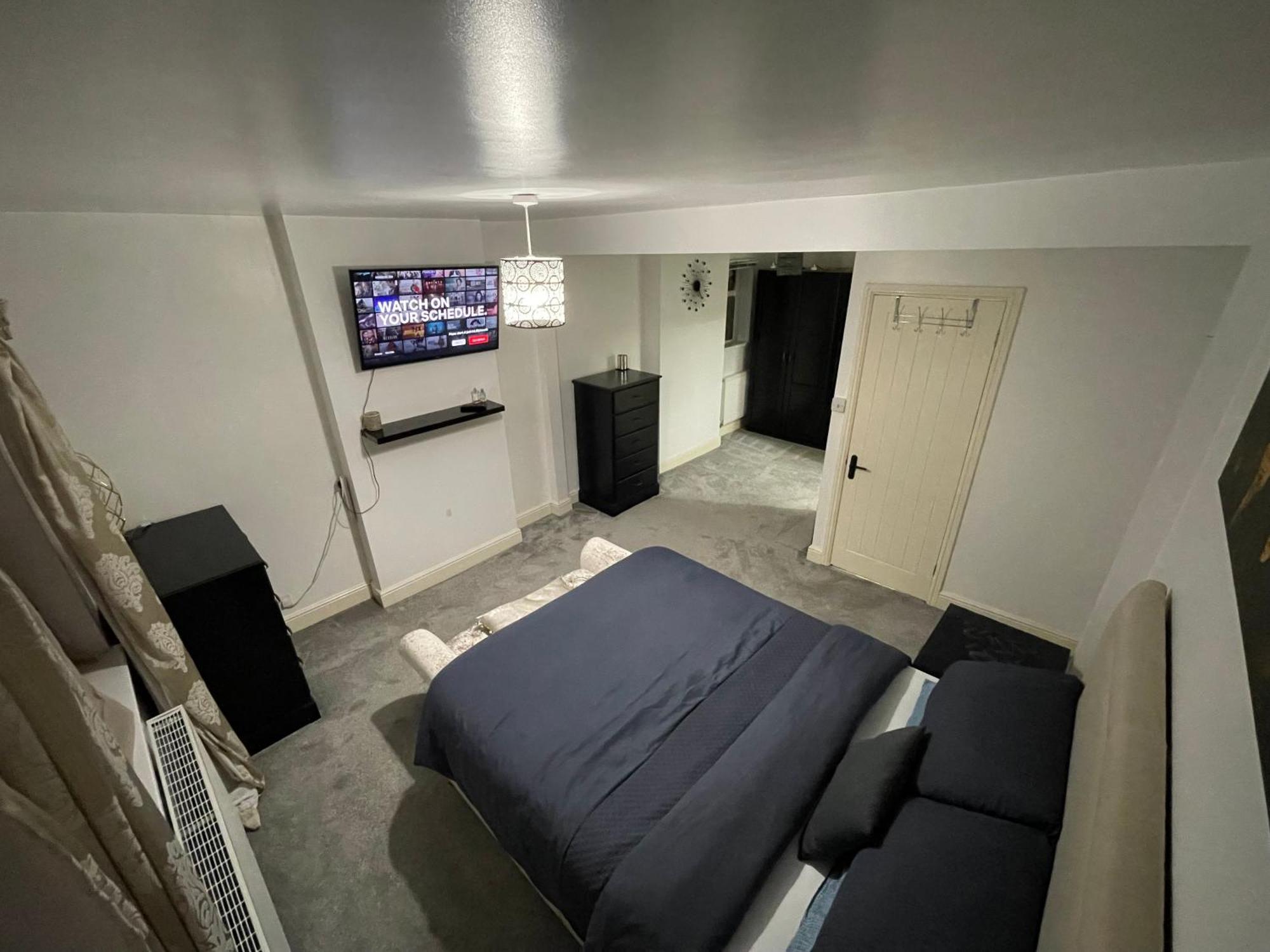 Welcome Rooms 54 Swindon Buitenkant foto